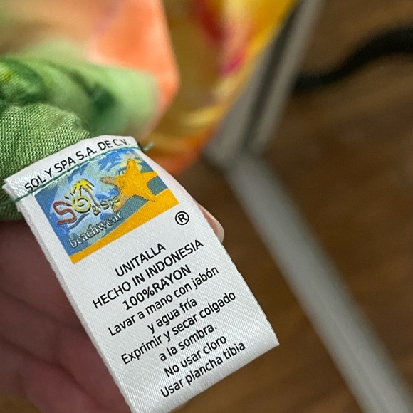 Beach wrap from Mexico 2012 - Picture 4 of 4